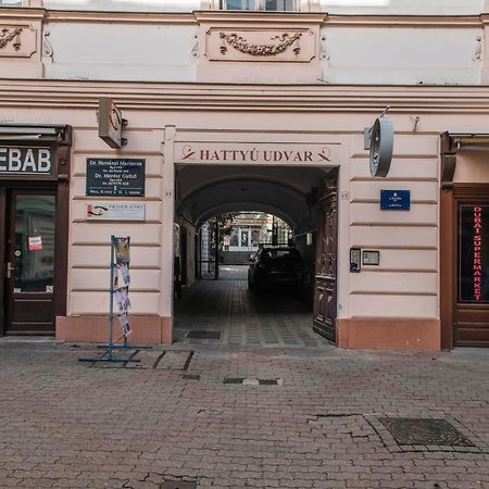 Ferienwohnung Anavrin Apartman Free Parking Pécs Exterior foto
