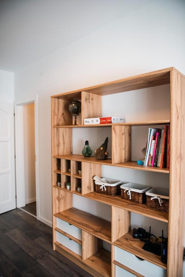 Ferienwohnung Anavrin Apartman Free Parking Pécs Exterior foto